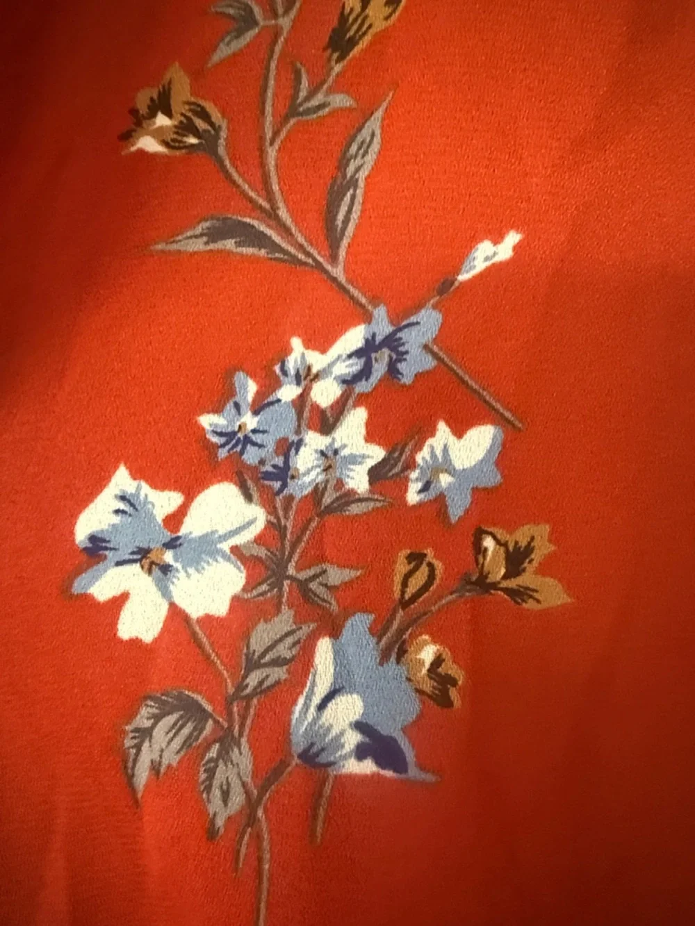 Floral Button-Front V-Neck rust color peplum top - Picture 4 of 5